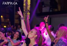 Planirajte unapred – Zašto je sada pravo vreme da rezervišete termin za novogodišnju korporativnu proslavu Novogodišnja korporativna proslava u industrijskom stilu - luksuzna atmosfera u srcu Beograda