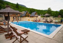 Rajska rijeka -Tvoje mesto za najbolji odmor i nezaboravnu avanturu Rajska rijeka -Tvoje mesto za najbolji odmor i nezaboravnu avanturu