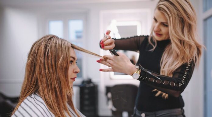 Kurs za frizera sa praksom u profesionalnom salonu Kurs za frizera sa praksom u profesionalnom salonu