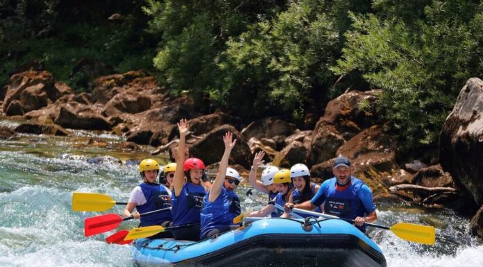 Rafting Tarom – da li ste okupili ekipu za sledeću avanturu? Rafting Tarom – da li ste okupili ekipu za sledeću avanturu?