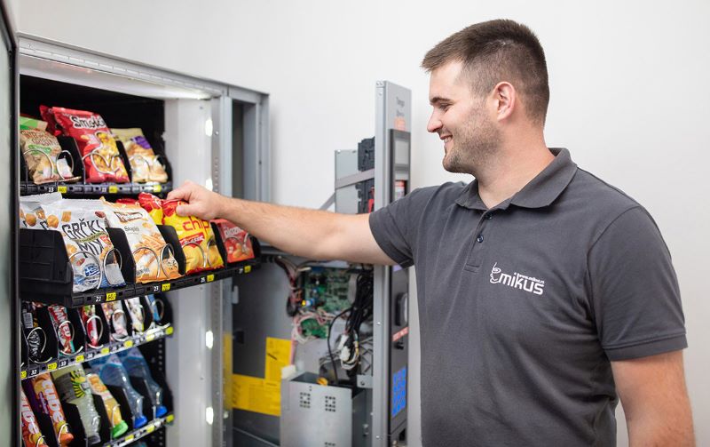 Kako vending automati unapređuju iskustvo klijenata i poslovnih posetilaca