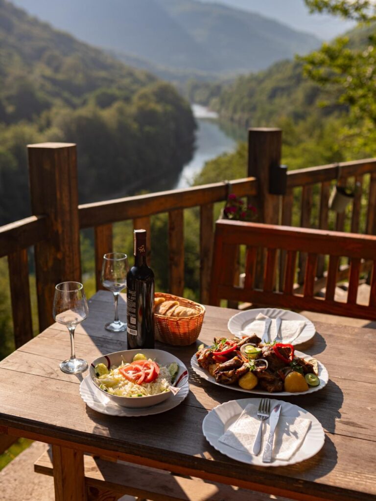 Septembar je stvoren za rafting Tarom