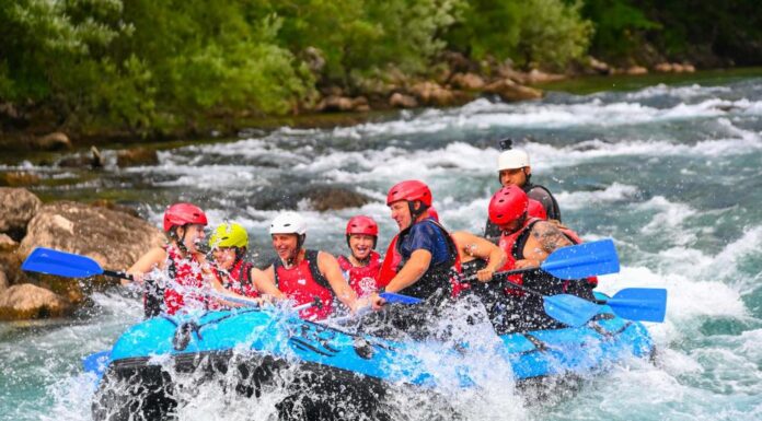Septembar je stvoren za rafting Tarom Septembar je stvoren za rafting Tarom