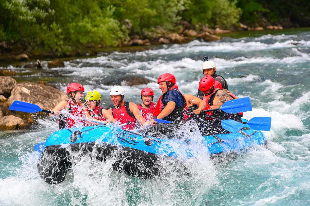 rafting-na-tari-711 Septembar je stvoren za rafting Tarom